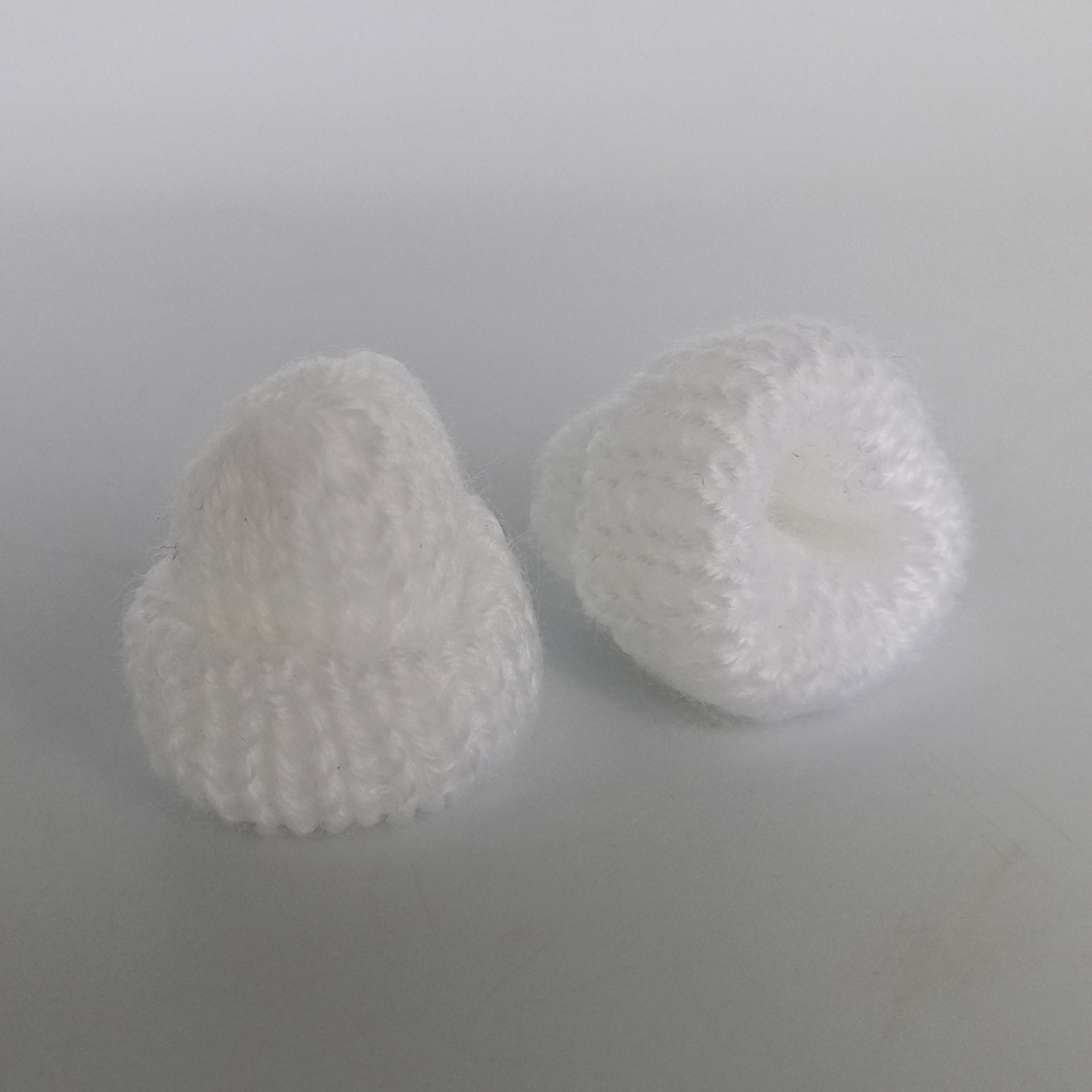 Wollmütze weiß gestrickte weiße Wollmütze mit Umschlag für den Wichtel