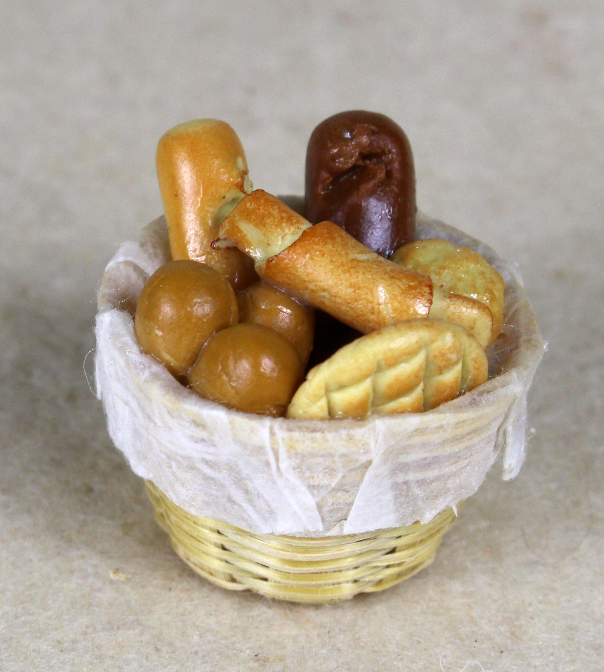 Brotkorb befüllt Brotkorb befüllt