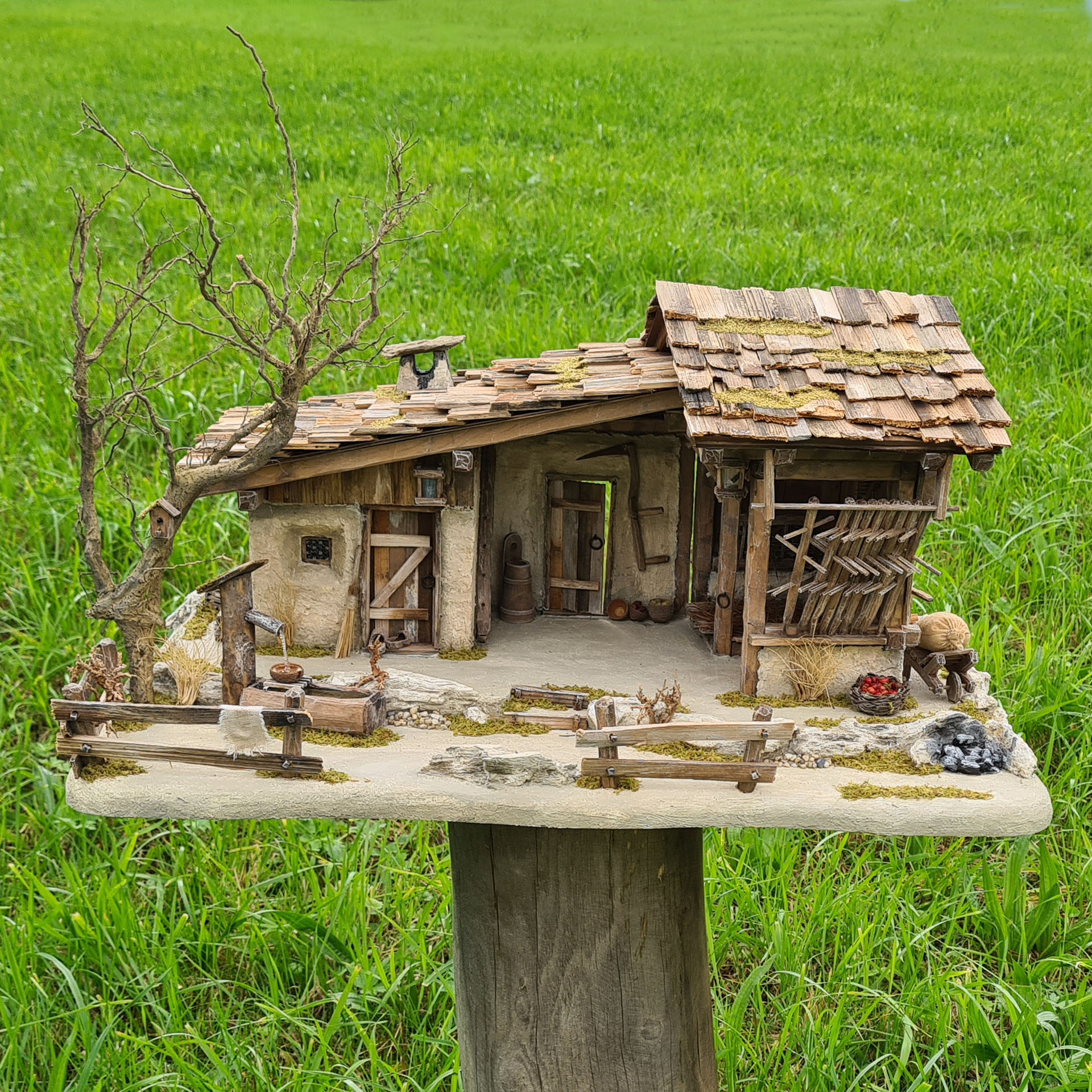 Krippenstall Oberndorf, mit Beleuchtung Krippenstall Oberndorf, mit Beleuchtung