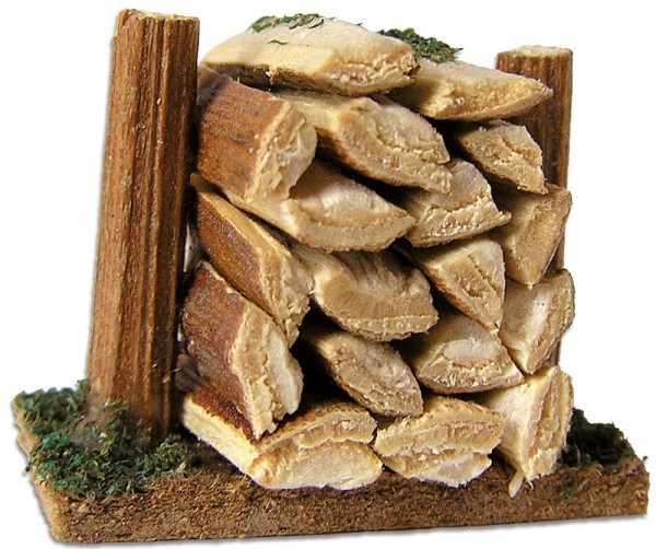 Holzstoß klein