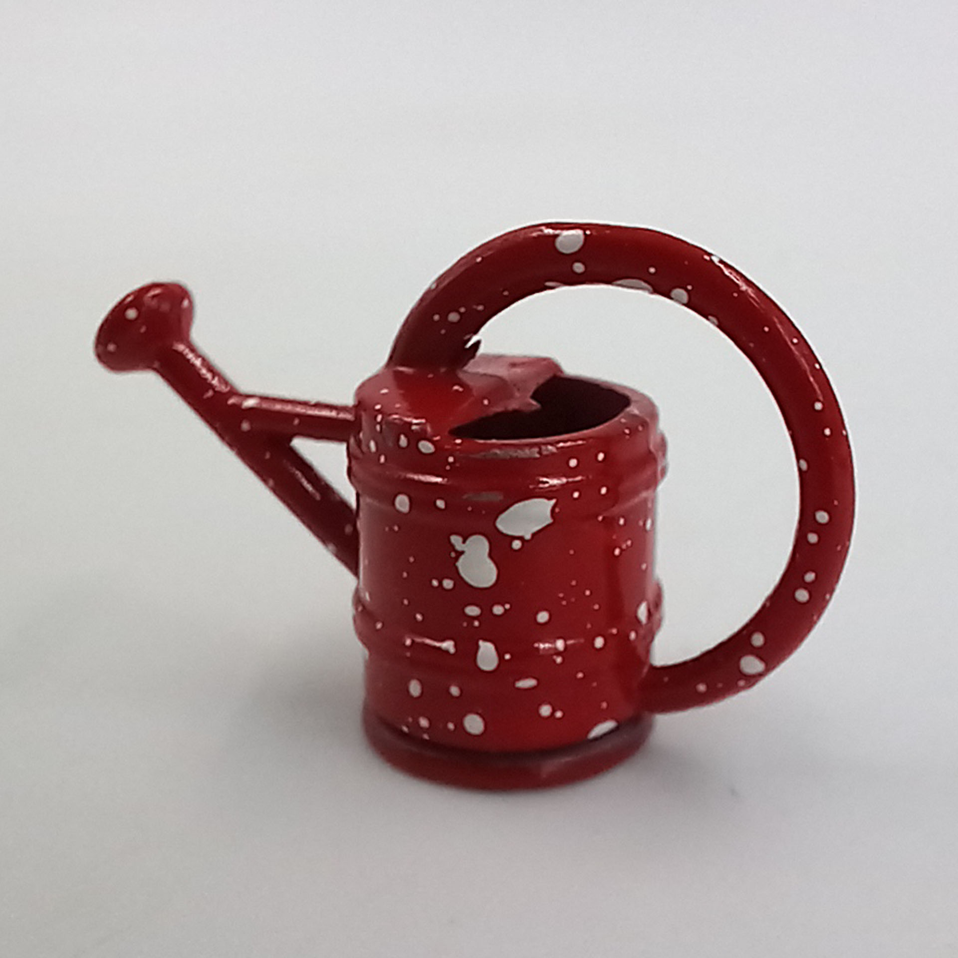 Giesskanne rot/weiss Giesskanne rot mit weissen Sprenkeln