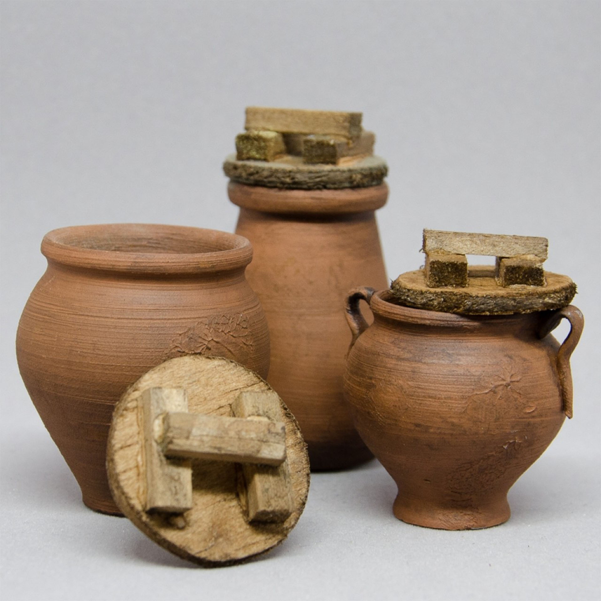 Krüge antik mit Deckel, Set 3-tlg. Töpferei, Krug, Kochgeschirr, Topf