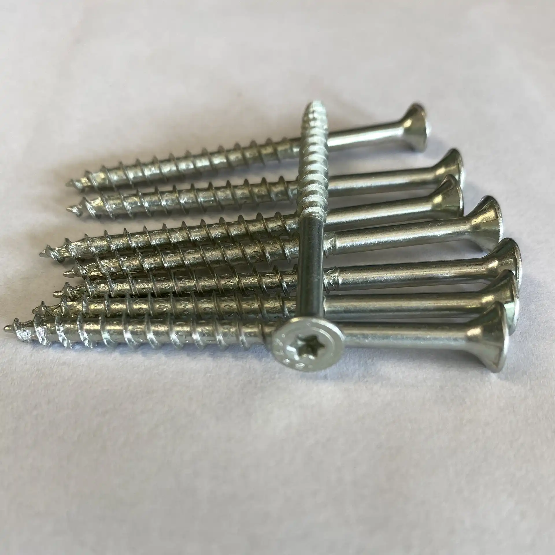 Spax Schrauben Senkkopf T-Star plus verzinkt 4,5 x 60mm, 100 Stk. Spax Schrauben Senkkopf T-Star plus verzinkt 4,5 x 60mm, 100 Stk.