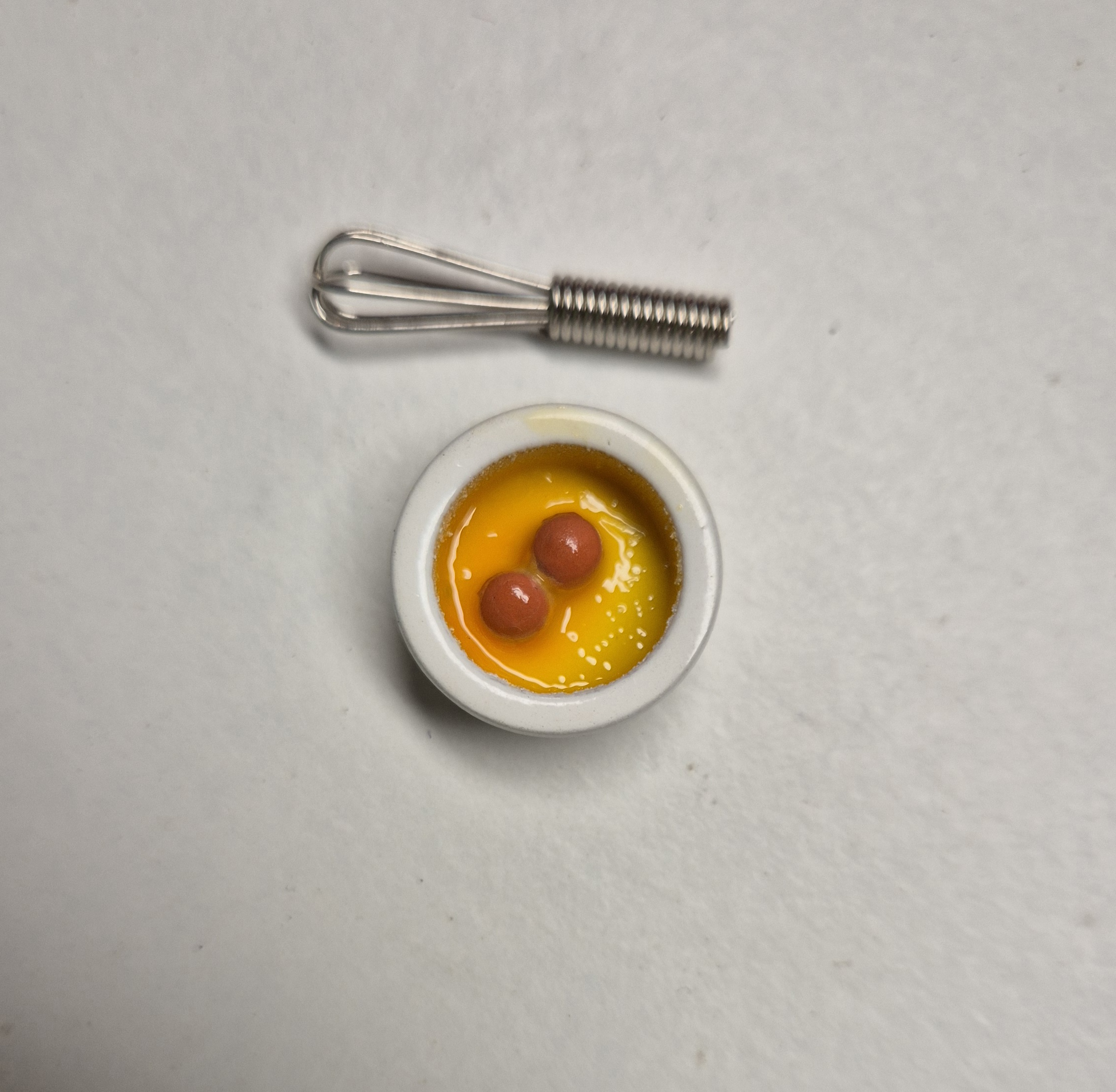 Rührschüssel mit Schneebesen