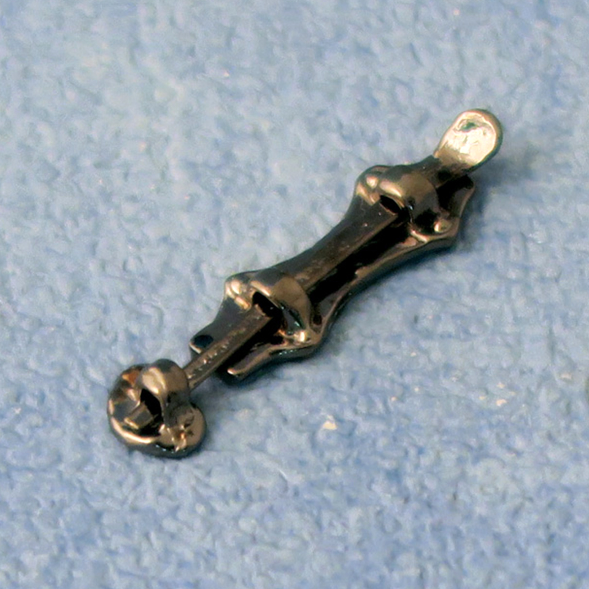 Türriegel zweiteiliger Türriegel aus Messing