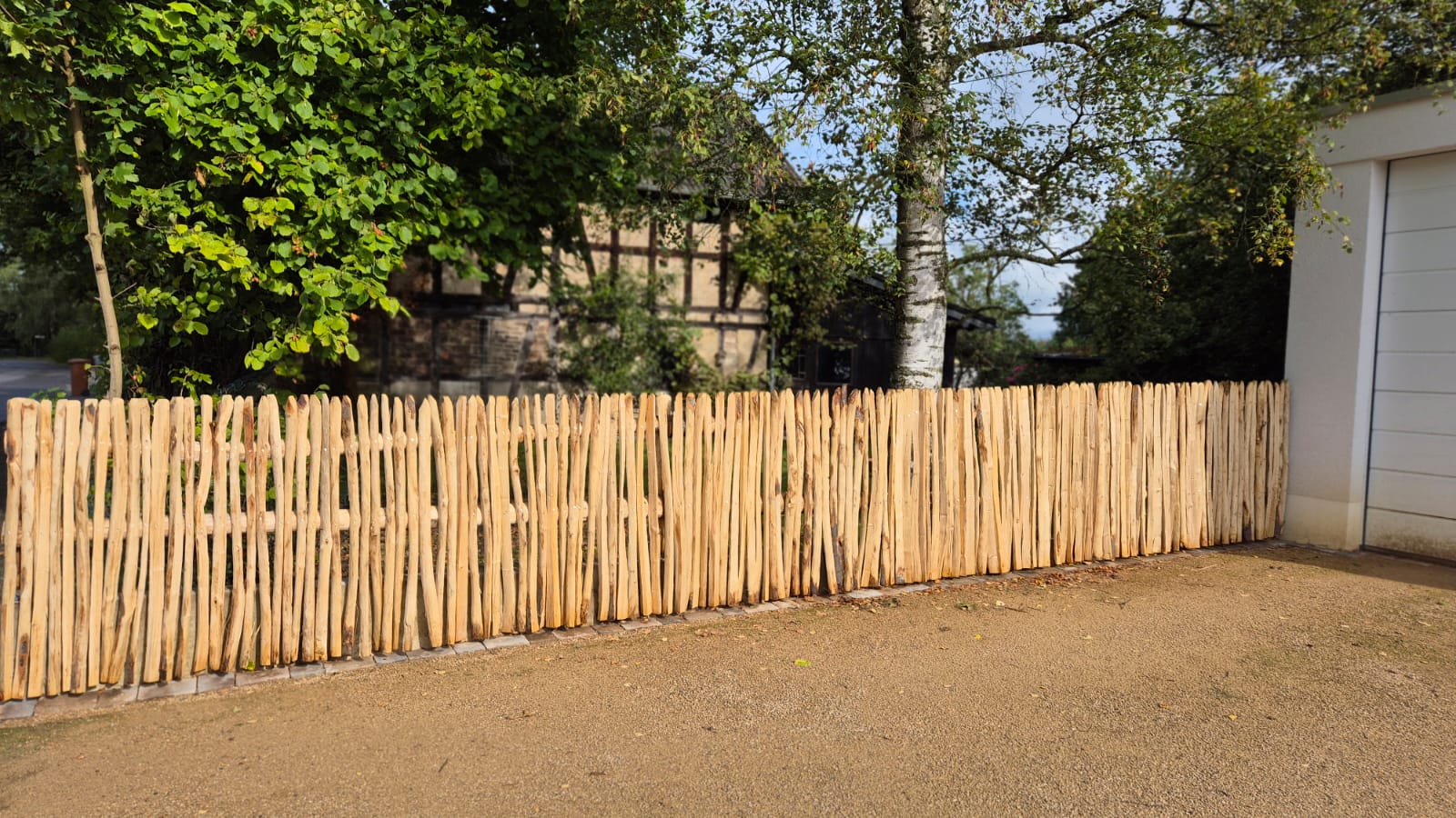 Sichtschutzzaun aus Einzelstaketen