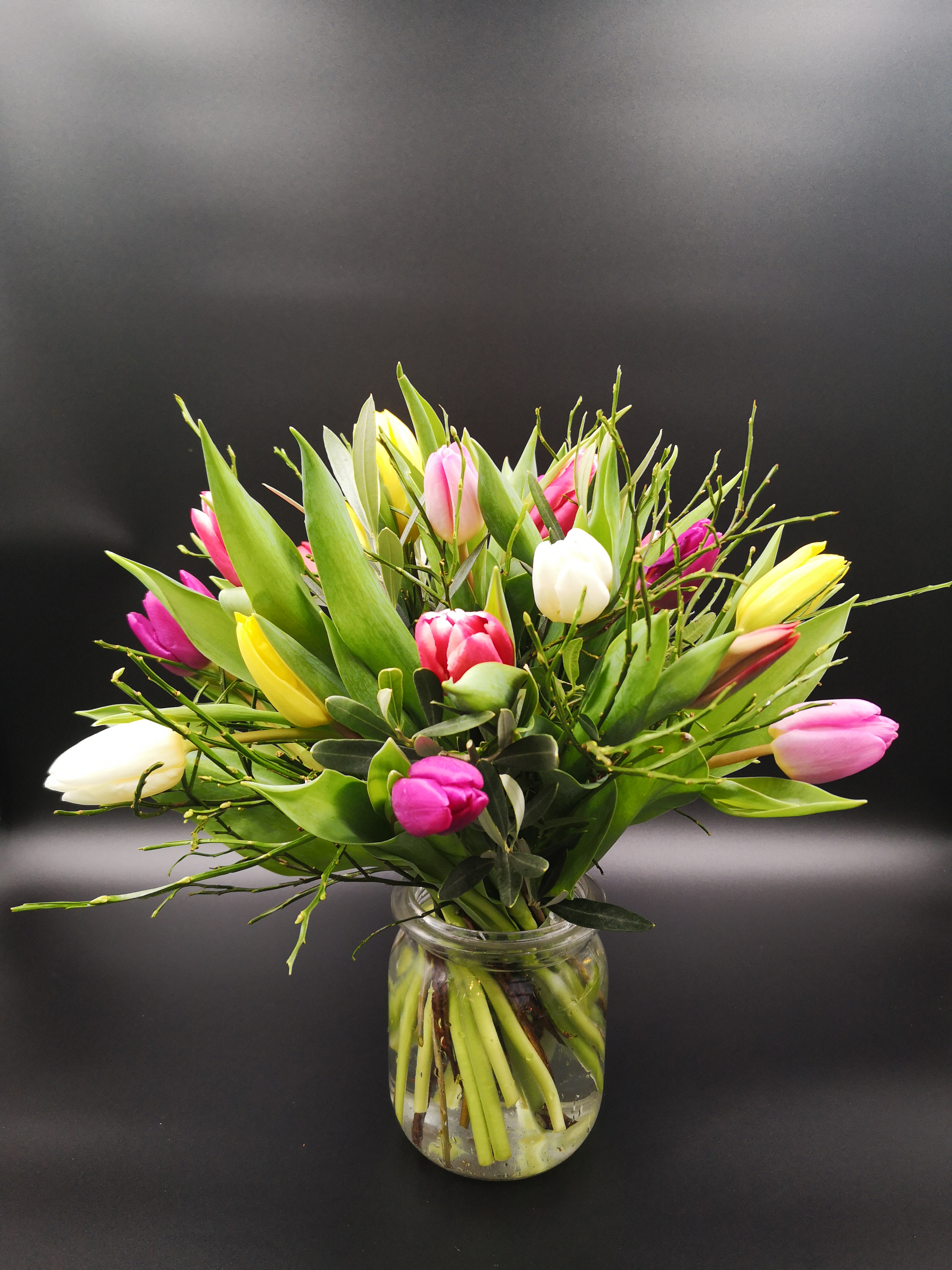 Tulpenstrauß - Meisterhafte Floristik Tulpenstrauß - Meisterhafte Floristik