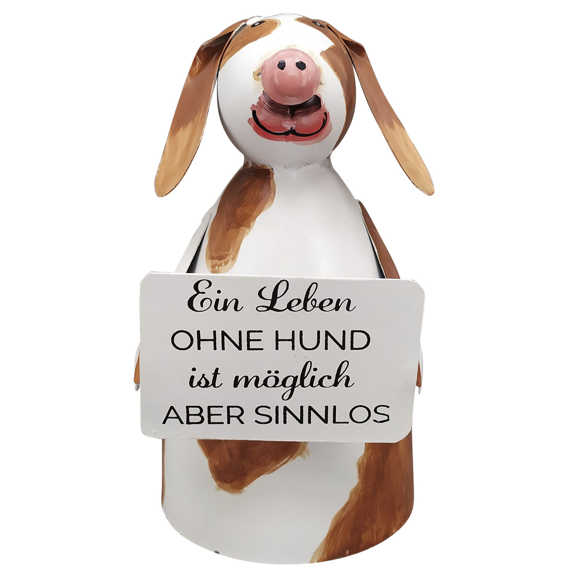 braun/weißer Hund als Zaunhocker mit Schild vor Bauch